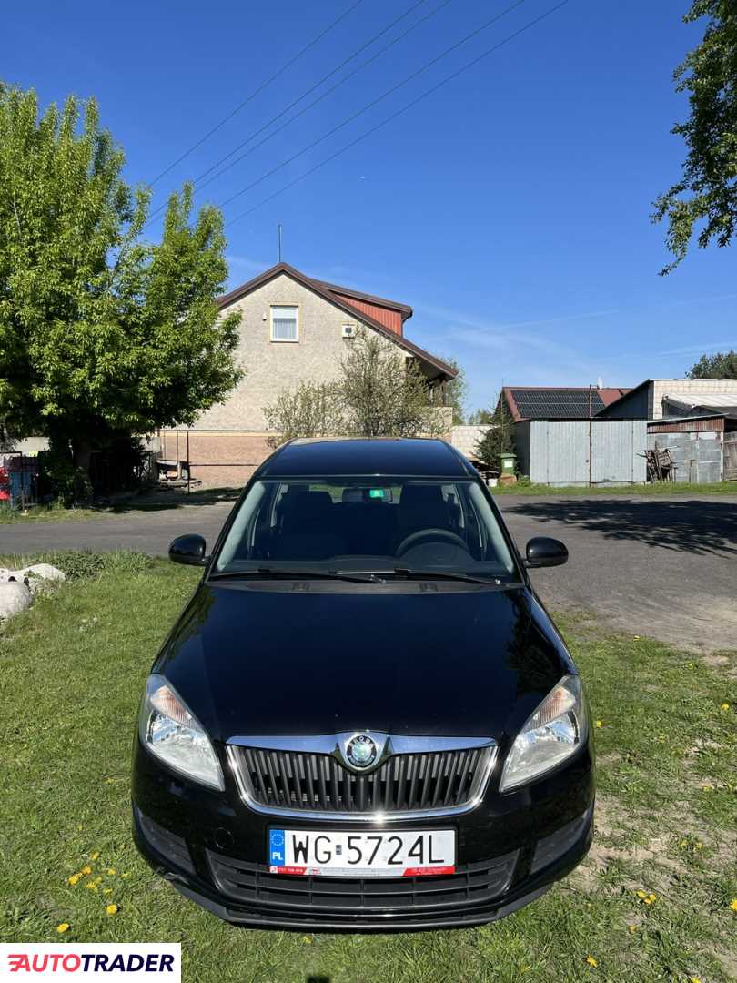Skoda Roomster 2010 1.2 86 KM