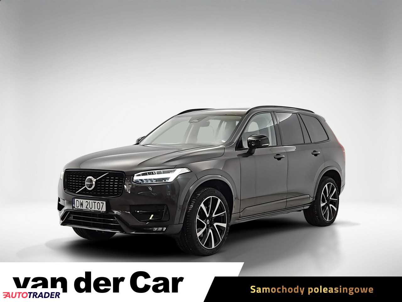 Volvo XC90 2023 2.0 235 KM