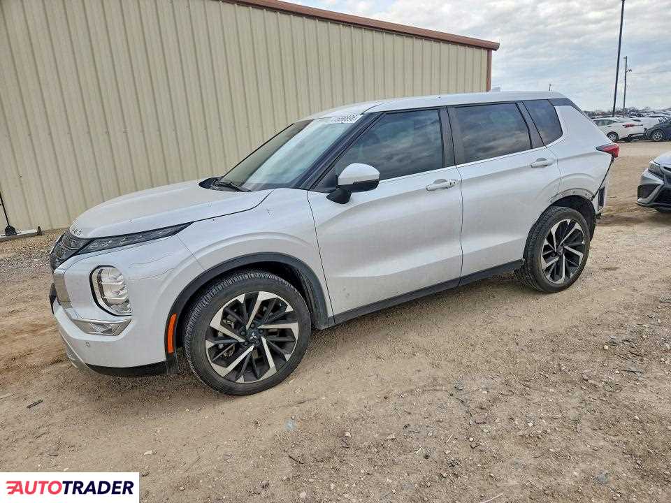 Mitsubishi Outlander 2023 2