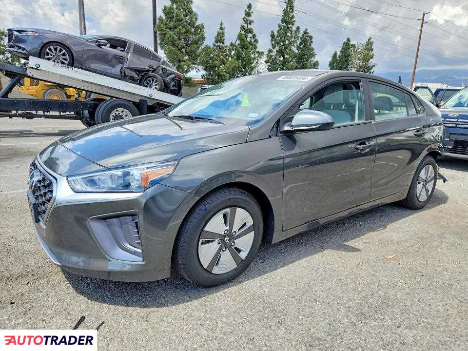 Hyundai IONIQ Hybrid 2022 1