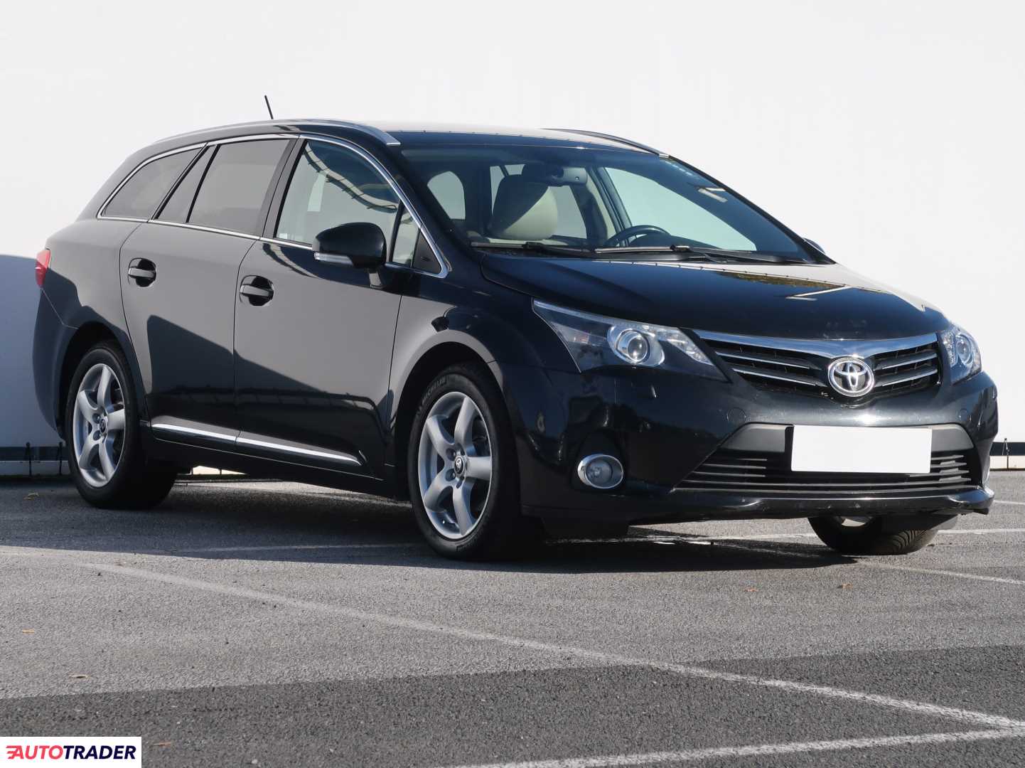 Toyota Avensis 2012 2.0 122 KM