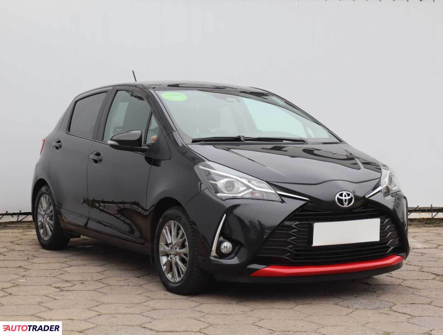 Toyota Yaris 2017 1.5 109 KM