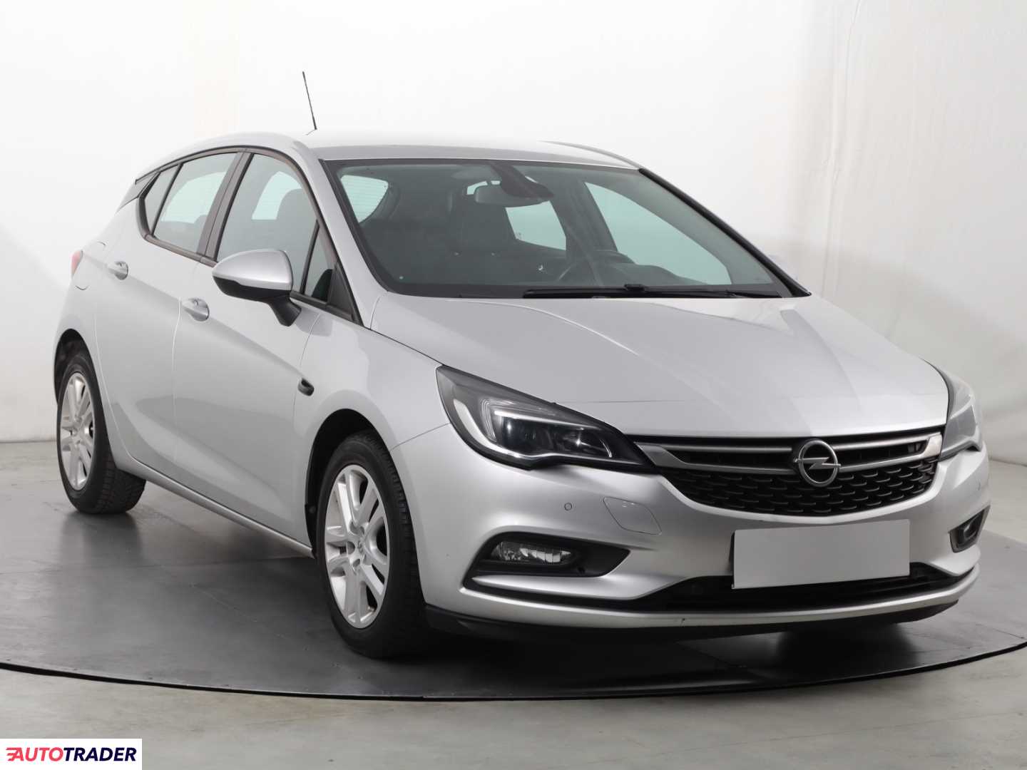 Opel Astra 2017 1.6 108 KM