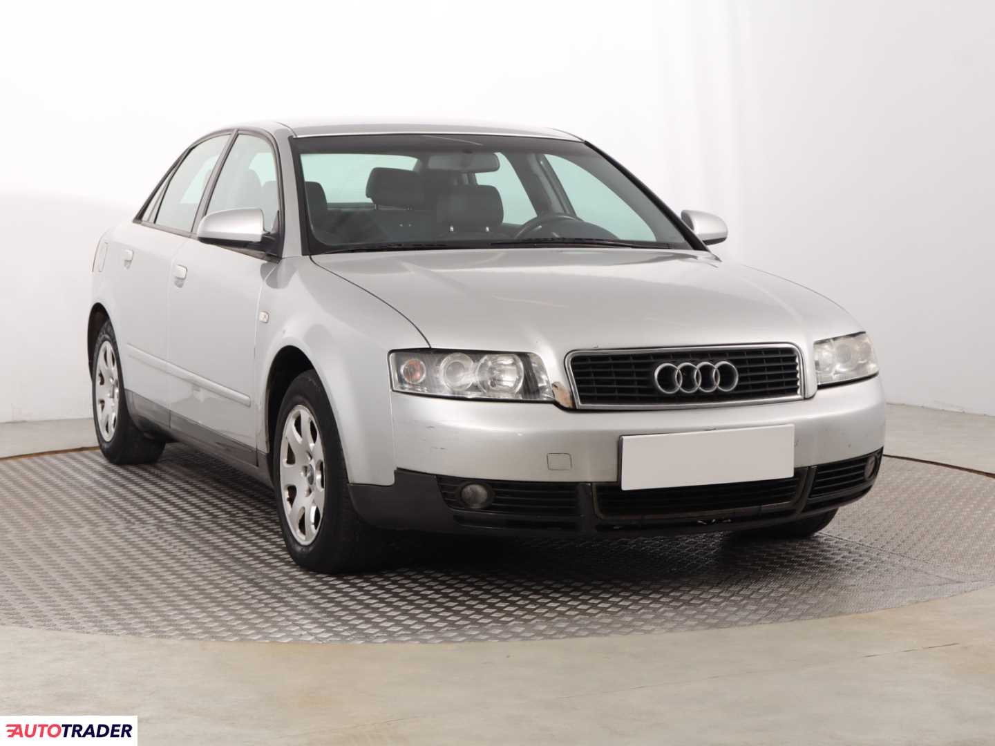 Audi A4 2001 2.0 128 KM