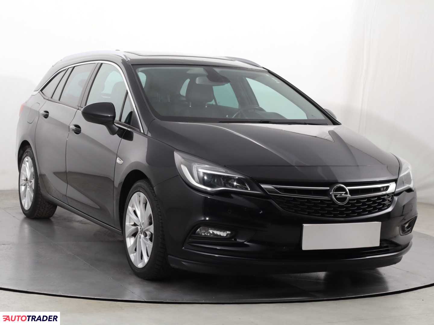 Opel Astra 2017 1.6 108 KM