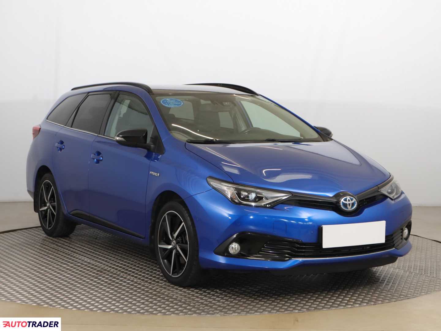 Toyota Auris 2018 1.8 134 KM