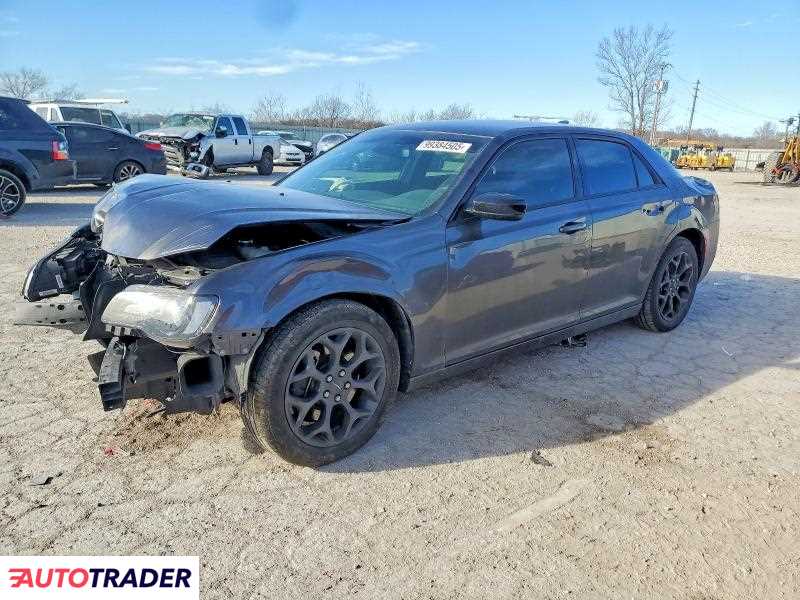 Chrysler 300C 2020 3