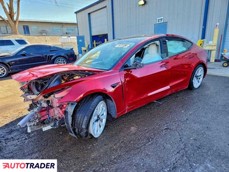 Tesla Model 3 2021