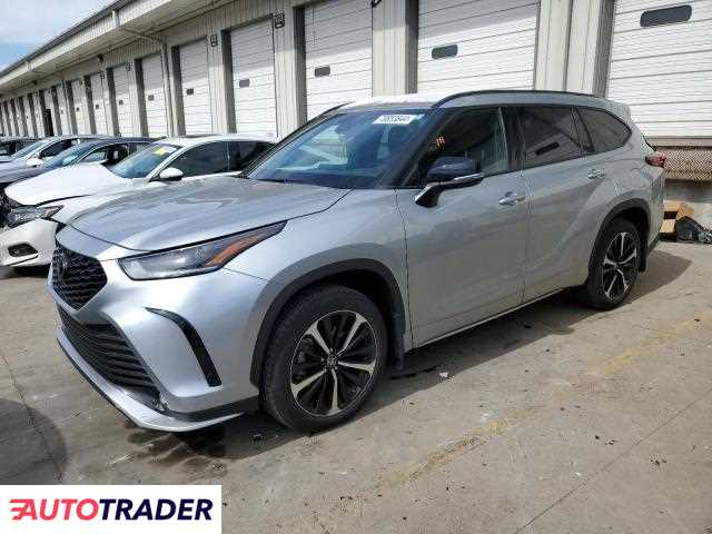 Toyota Highlander 3.0 benzyna 2021r. (LOUISVILLE)