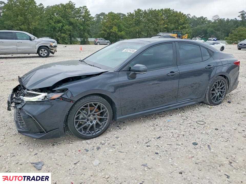 Toyota Camry 2025 2
