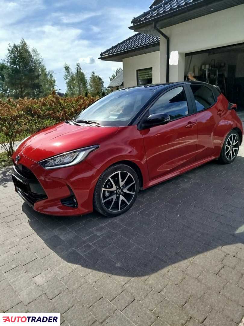 Toyota Yaris 2022 1.5 116 KM