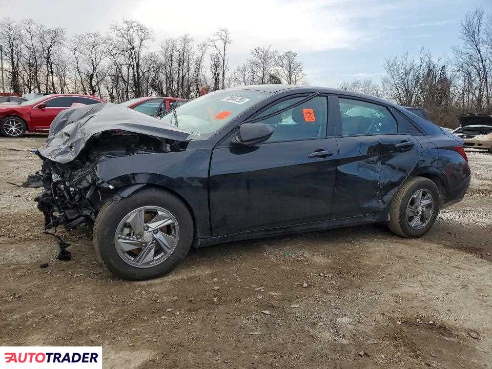 Hyundai Elantra 2025 2