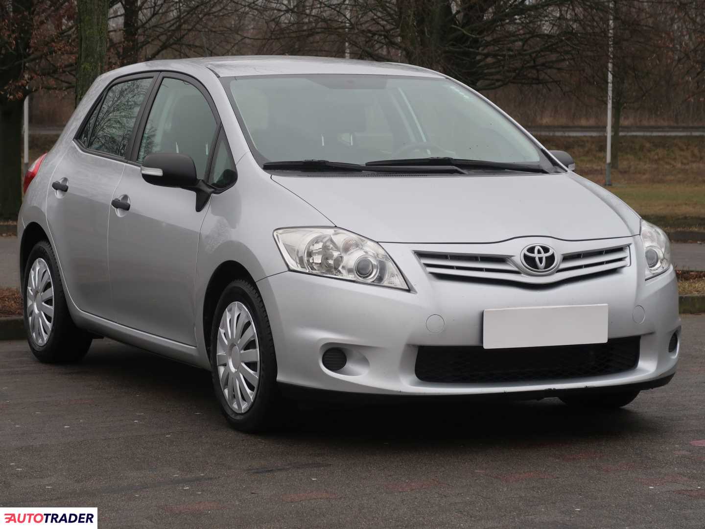 Toyota Auris 2011 1.6 130 KM