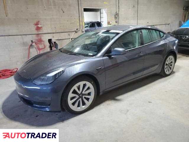 Tesla Model 3 2023