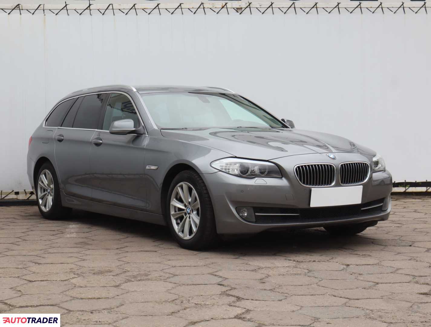 BMW 520 2012 2.0 181 KM