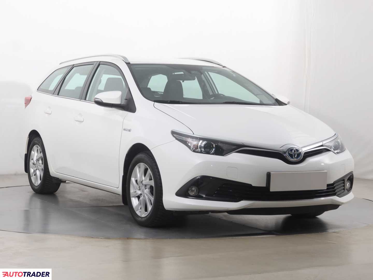 Toyota Auris 2018 1.8 134 KM