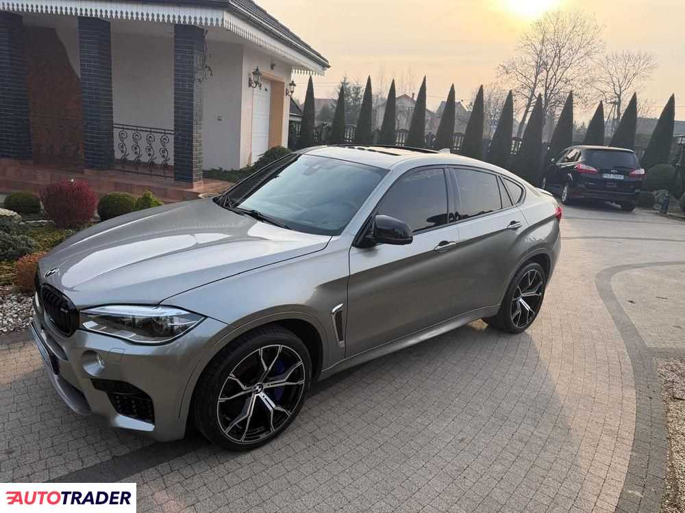 BMW Pozostałe 2017 4.4 575 KM