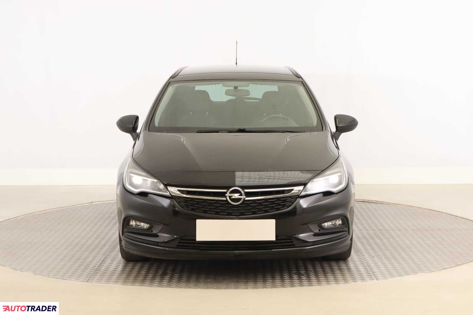 Opel Astra 2016 1.6 108 KM