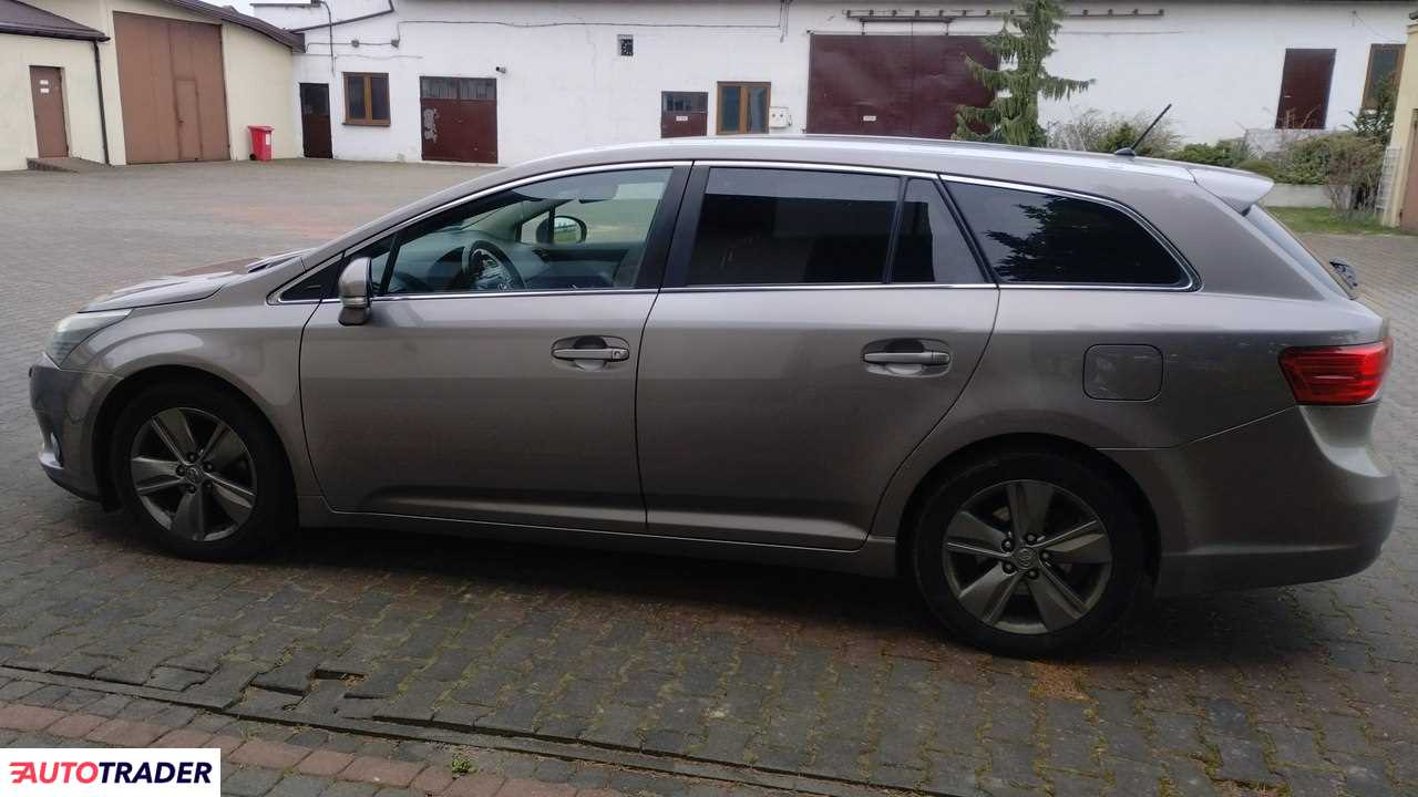 Toyota Avensis 2014 2.0 124 KM