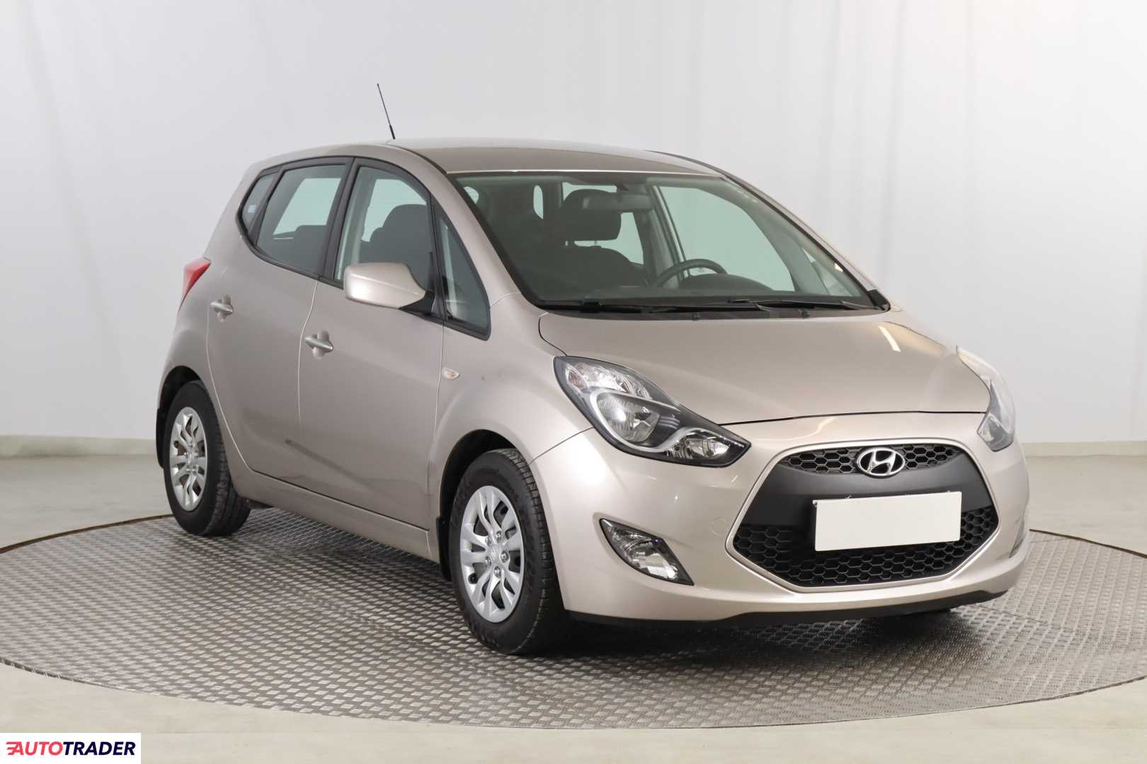 Hyundai ix20 2017 1.4 88 KM Hyundai ix20 2017 1.4 88 KM