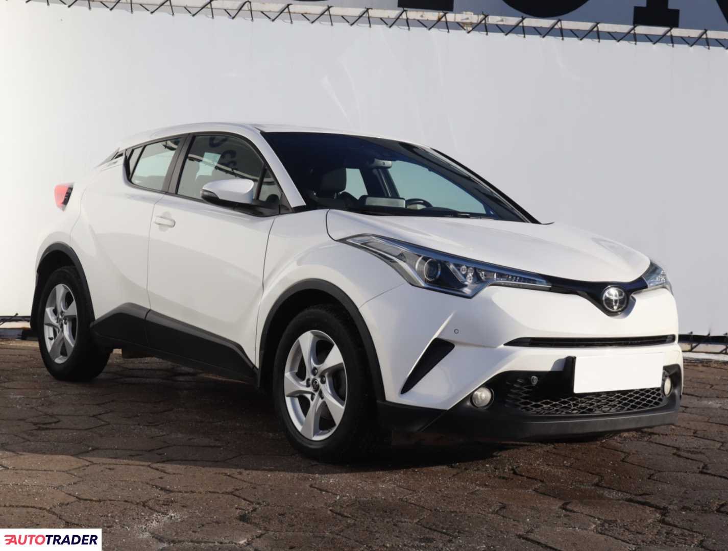 Toyota C-HR 2018 1.2 113 KM