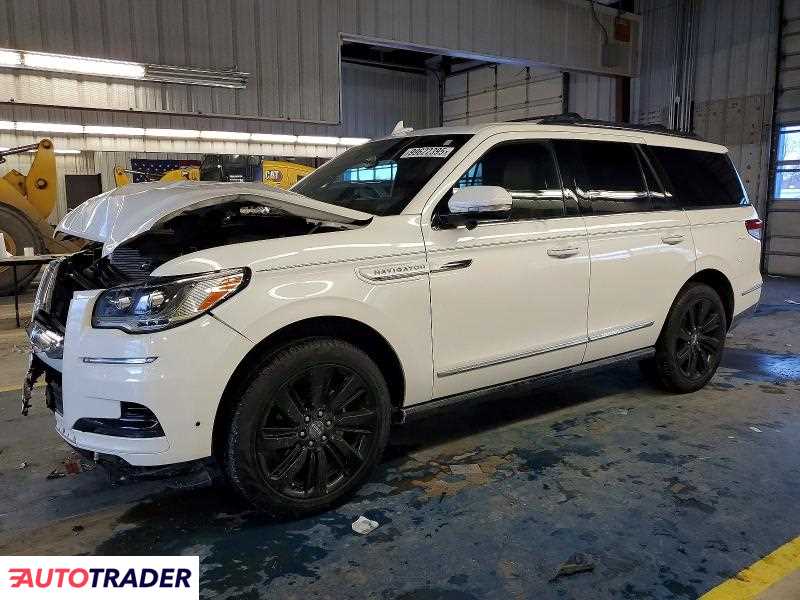 Lincoln Navigator 2024 3