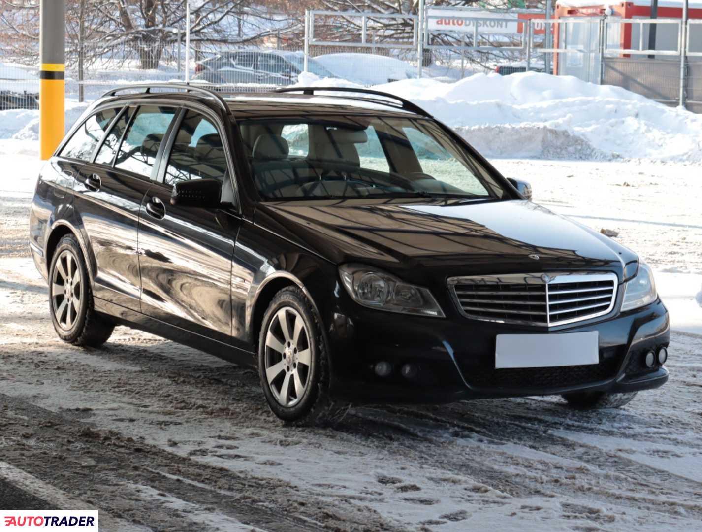 Mercedes C-klasa 2011 2.1 134 KM