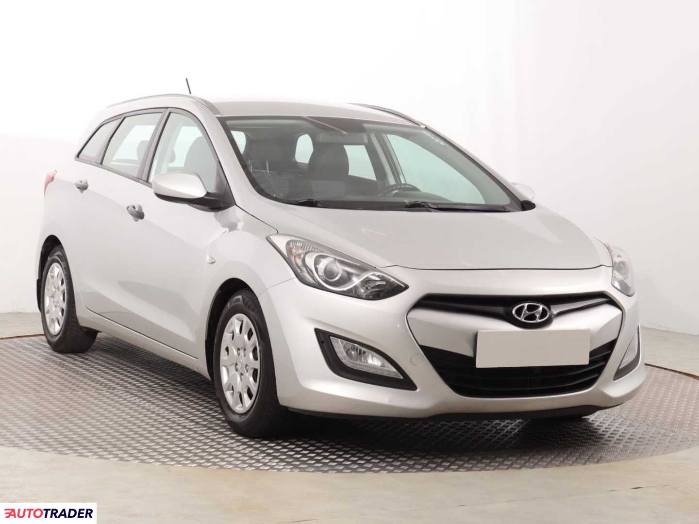Hyundai i30 2014 1.4 88 KM Hyundai i30 2014 1.4 88 KM