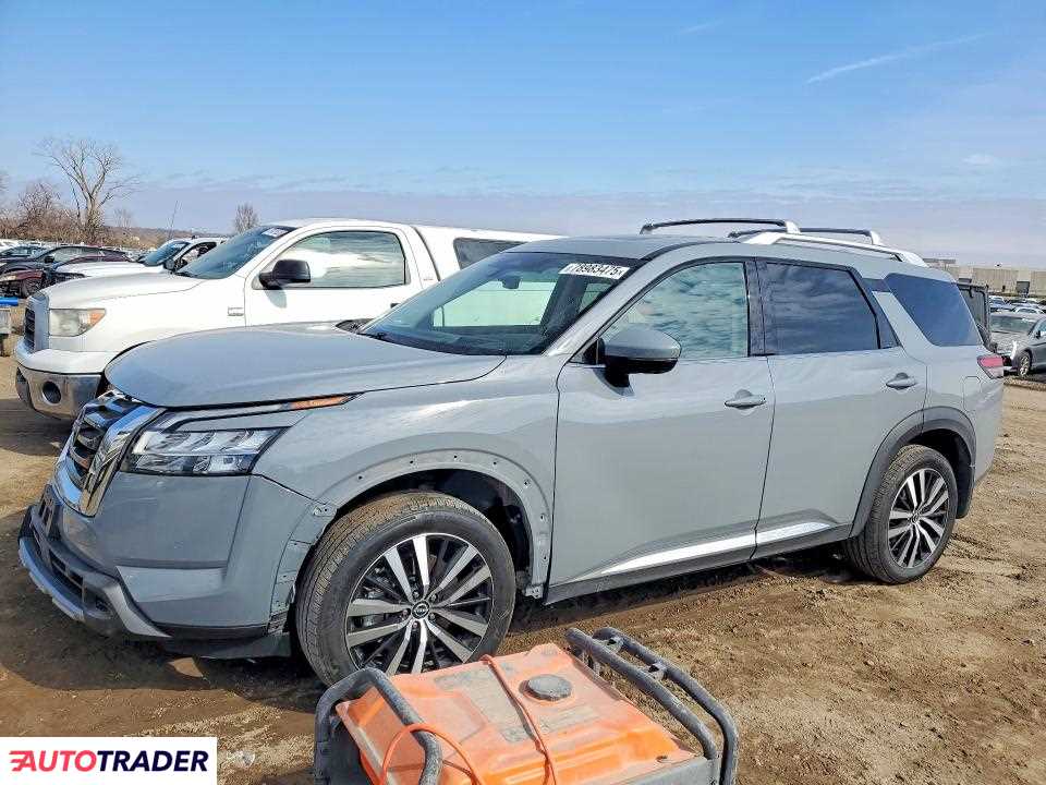 Nissan Pathfinder 2024 3