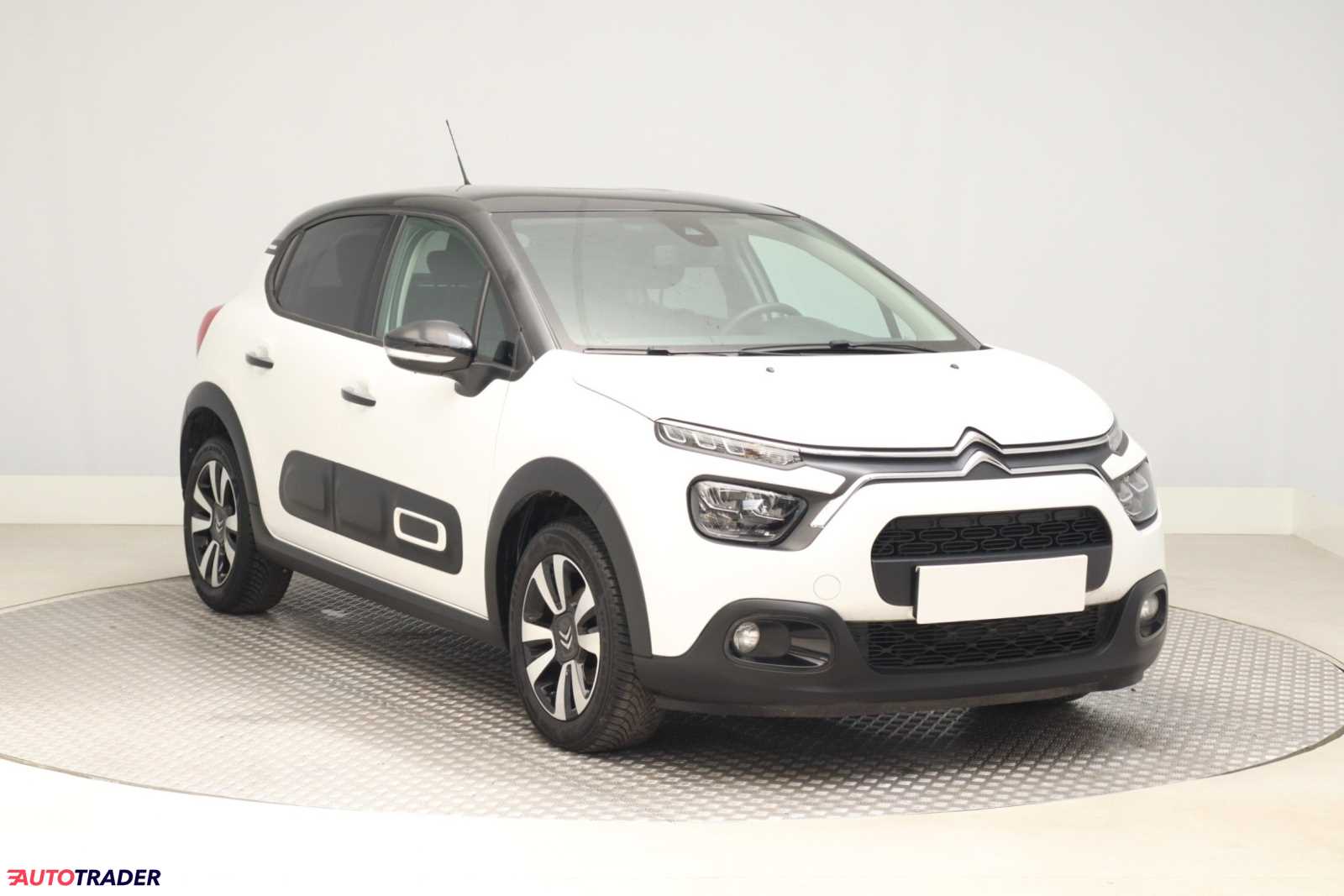 Citroen C3 2023 1.2 108 KM