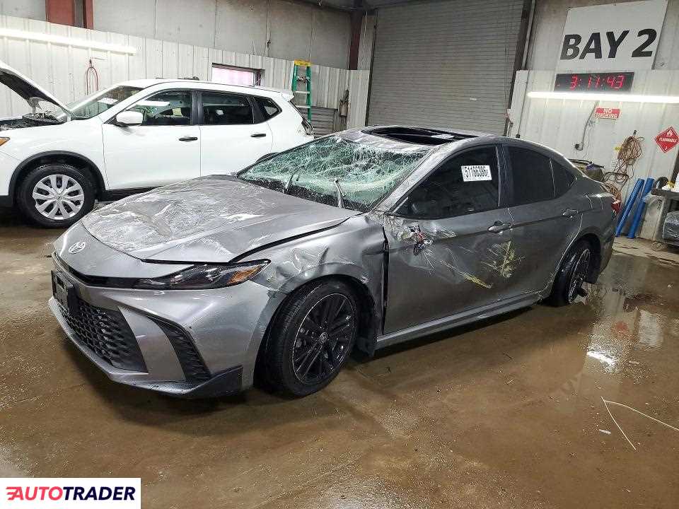 Toyota Camry 2025 2