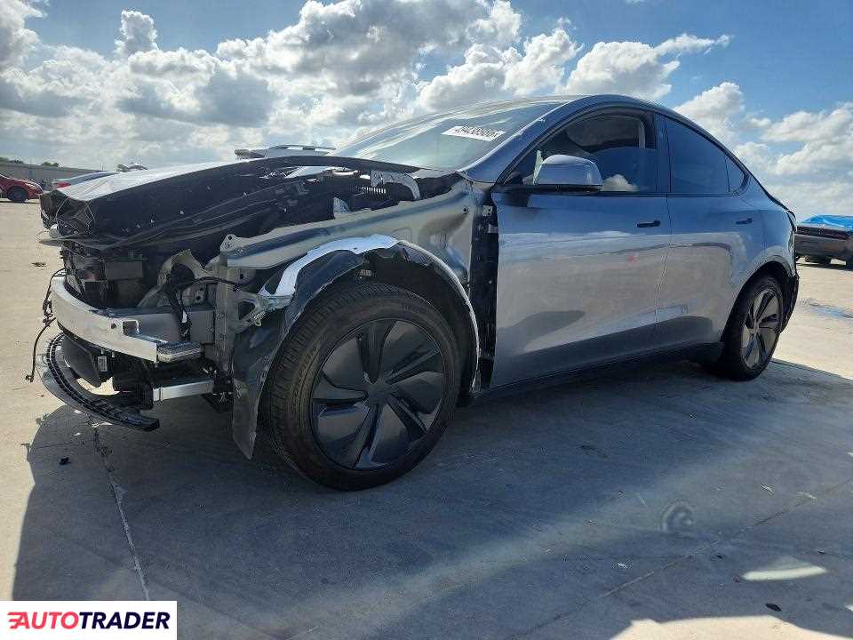 Tesla Model Y 2026