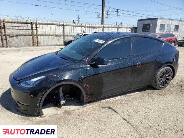 Tesla Model Y 2023 Tesla Model Y 2023