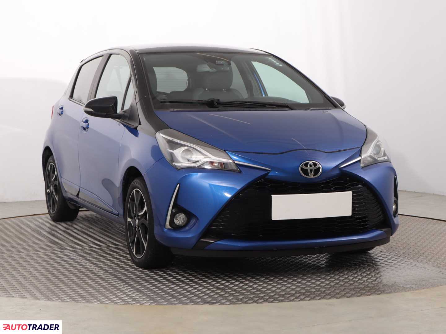 Toyota Yaris 2017 1.5 109 KM