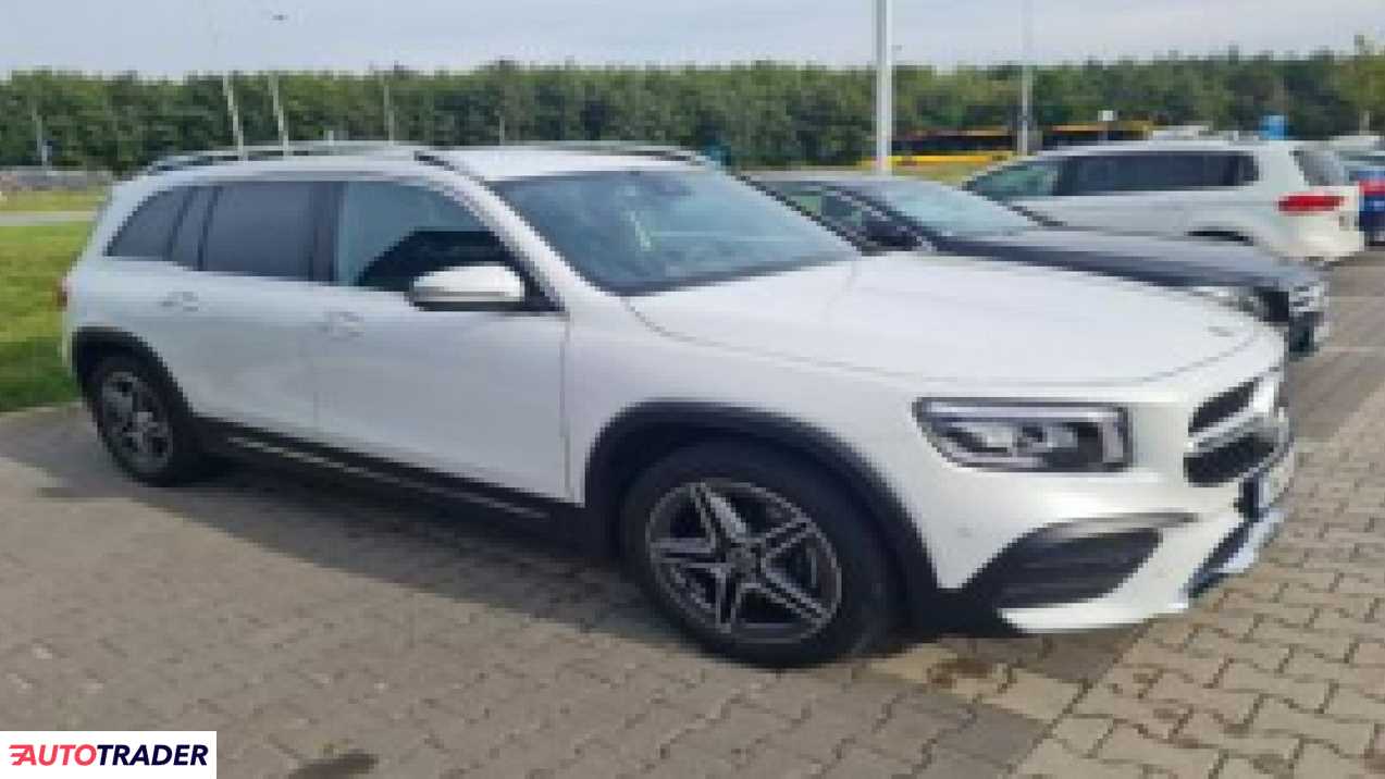 Mercedes GL 1.3 benzyna 163 KM 2023r. (Komorniki)