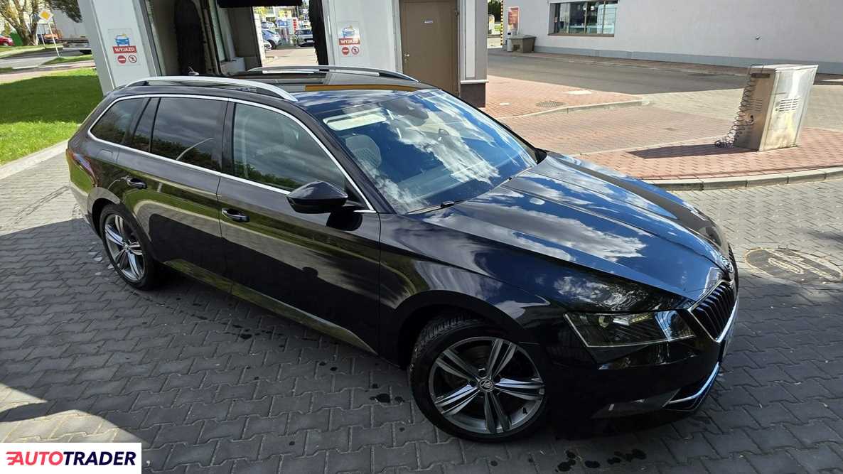 Skoda Superb 2017 2.0 150 KM