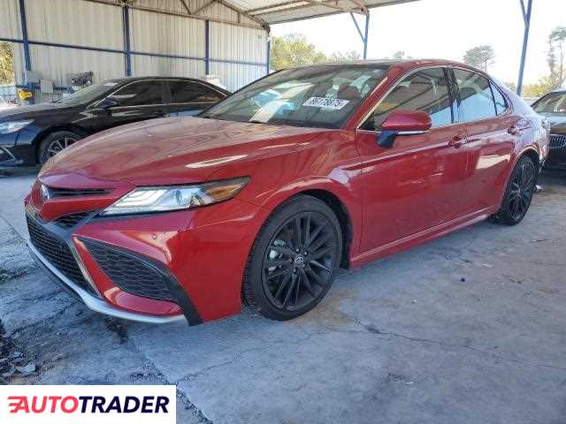 Toyota Camry 2021 3