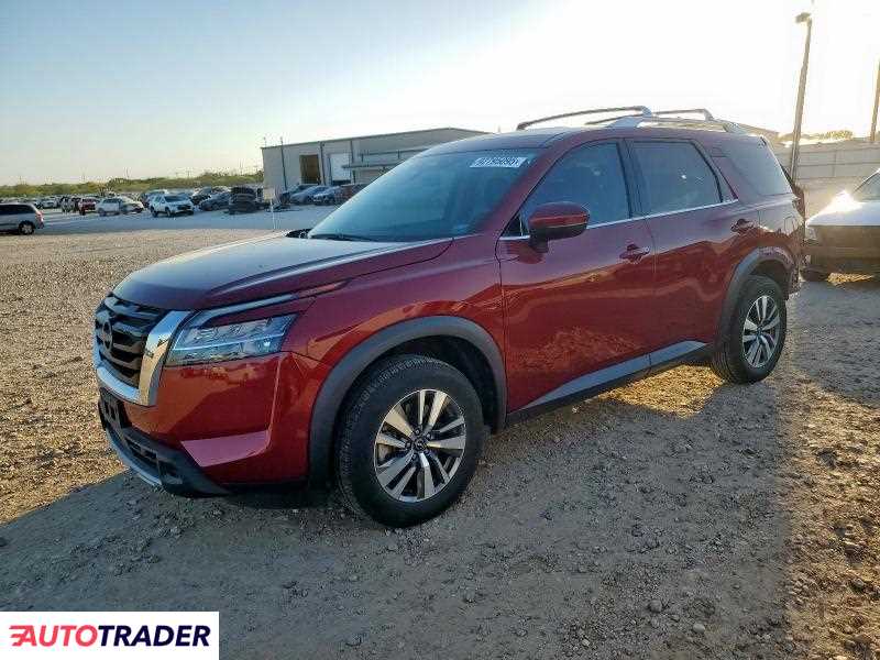 Nissan Pathfinder 2023 3