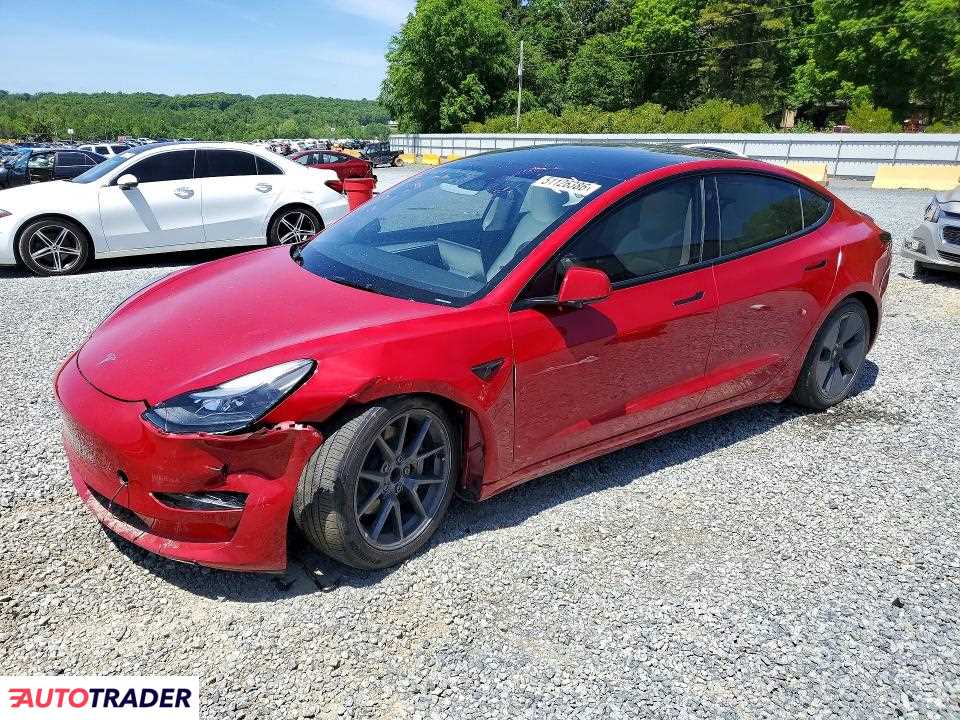 Tesla Model 3 2023