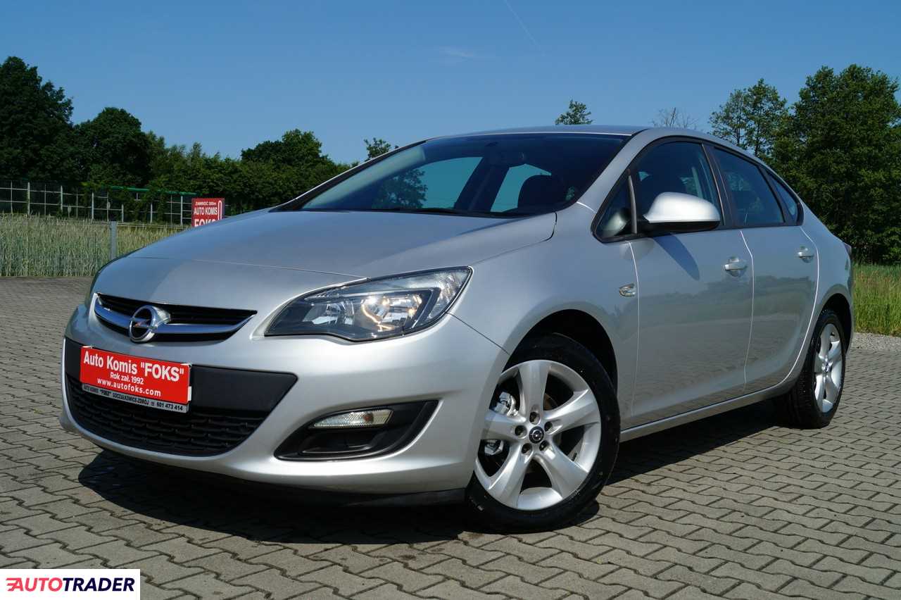 Opel Astra 2013 1.6 115 KM Opel Astra 2013 1.6 115 KM
