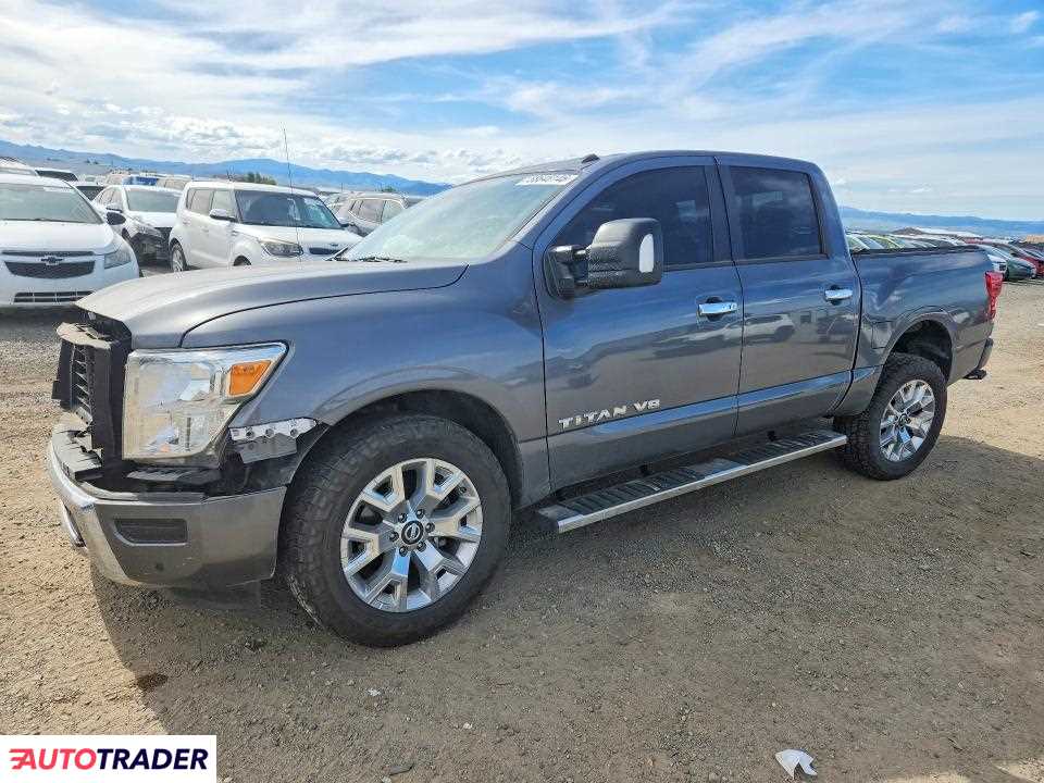 Nissan Titan 2020 5