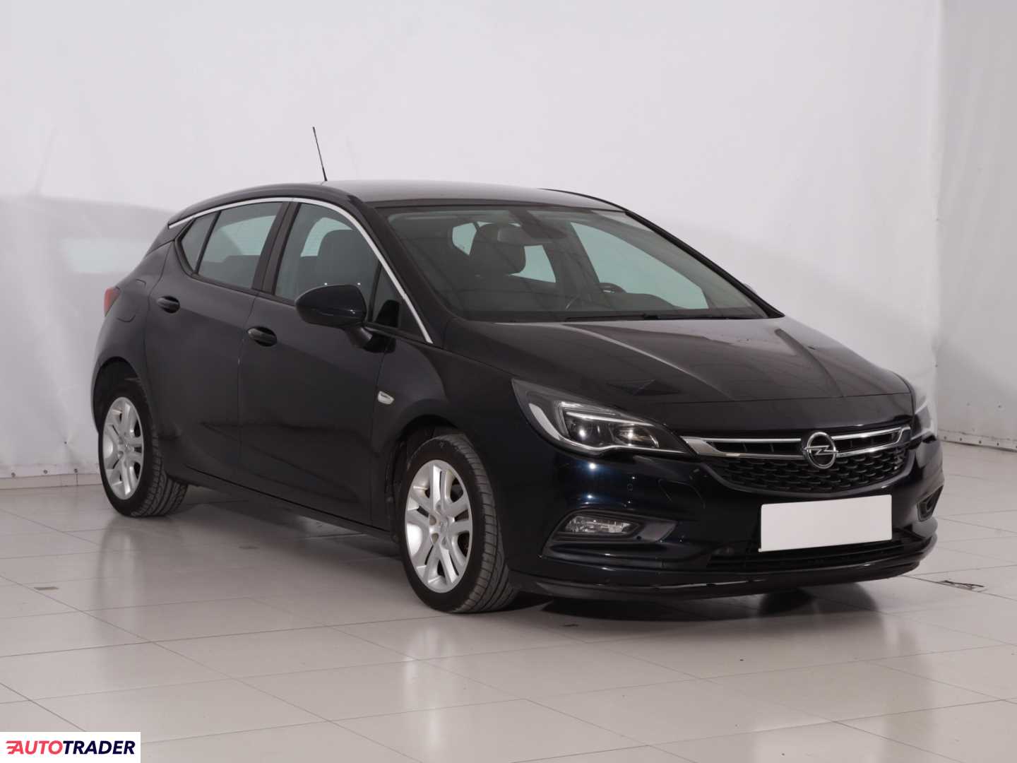 Opel Astra 2018 1.4 147 KM