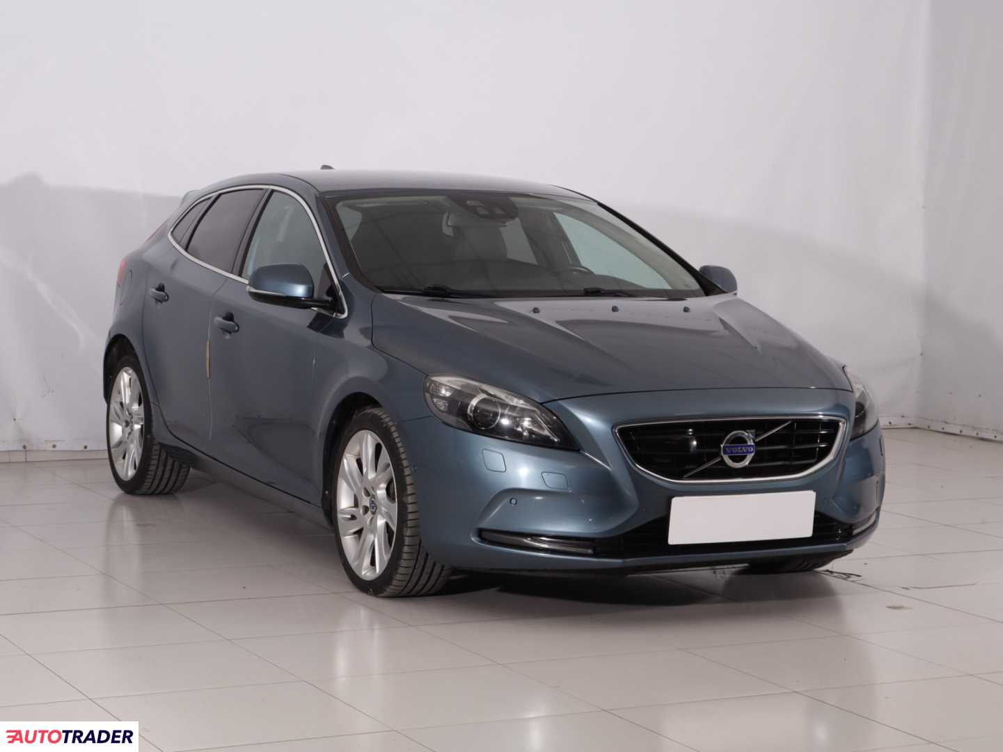 Volvo V40 2012 2.0 174 KM