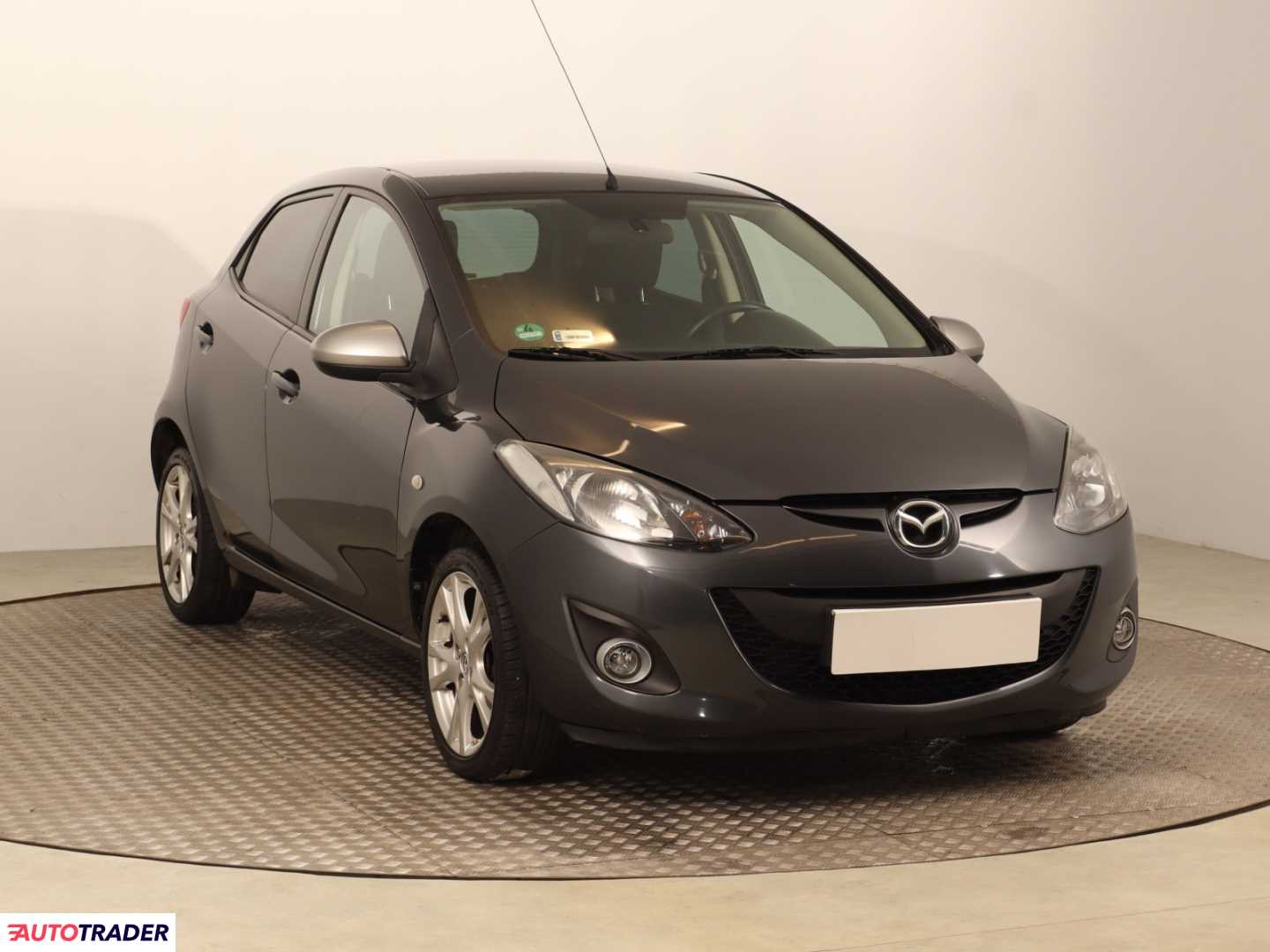 Mazda 2 2014 1.3 83 KM