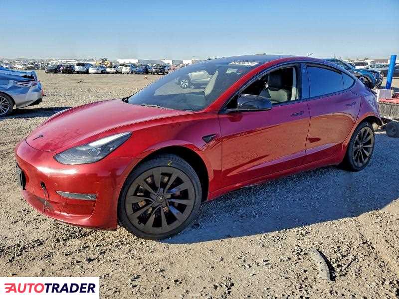 Tesla Model 3 2022