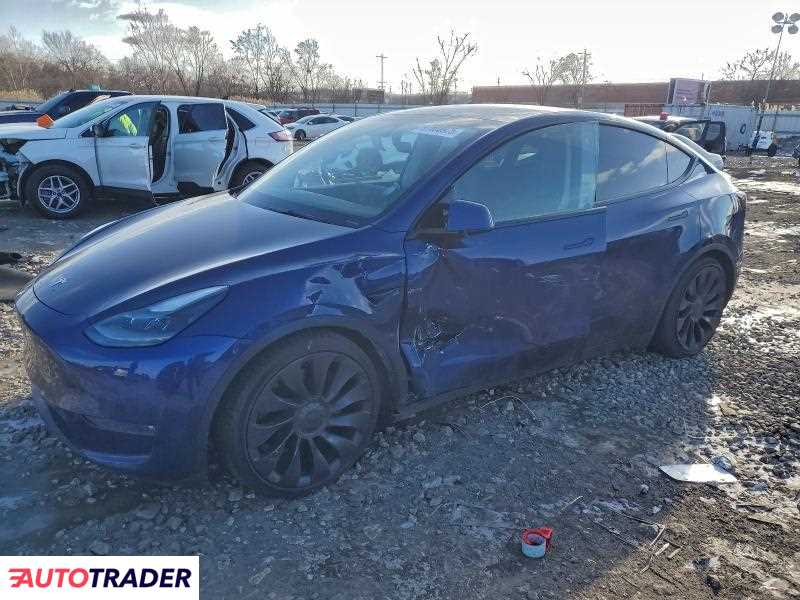 Tesla Model Y 2022