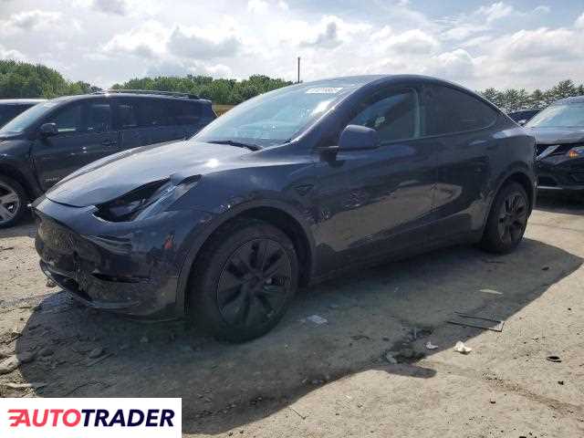 Tesla Model Y 2024 Tesla Model Y 2024