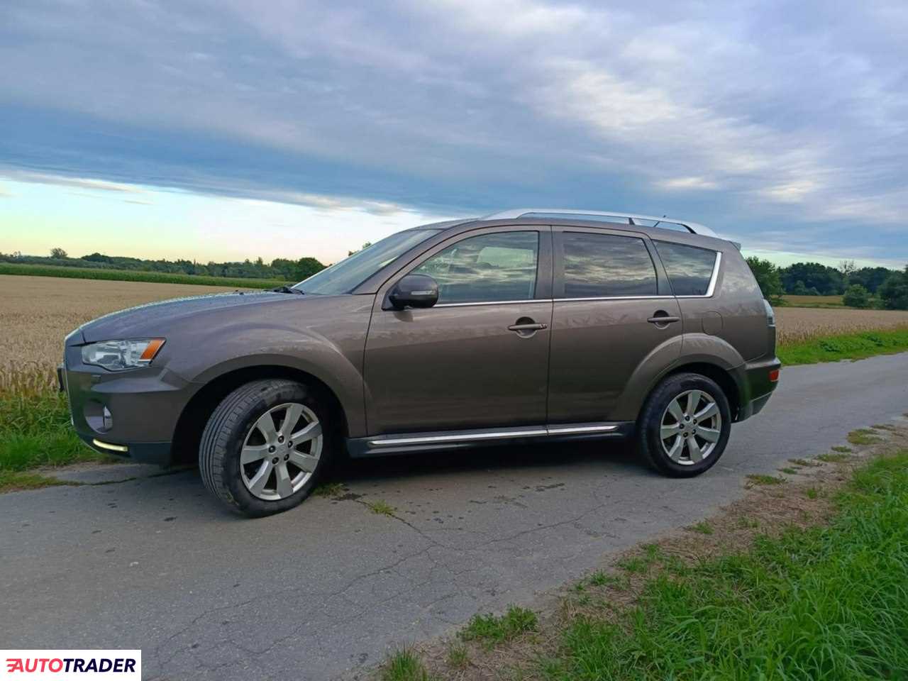 Mitsubishi Outlander 2010 2.0 140 KM