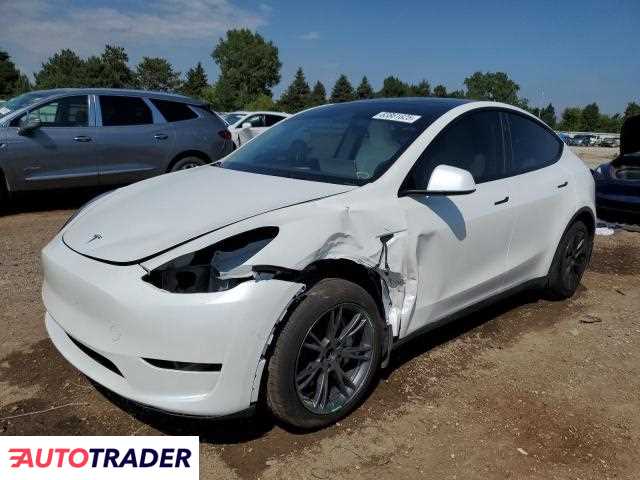 Tesla Model Y 2024 Tesla Model Y 2024