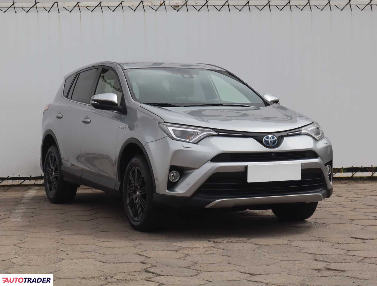 Toyota RAV 4 2016 2.5 194 KM